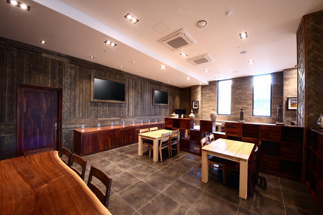 Benikea The H Hotel Hwaseong Екстериор снимка
