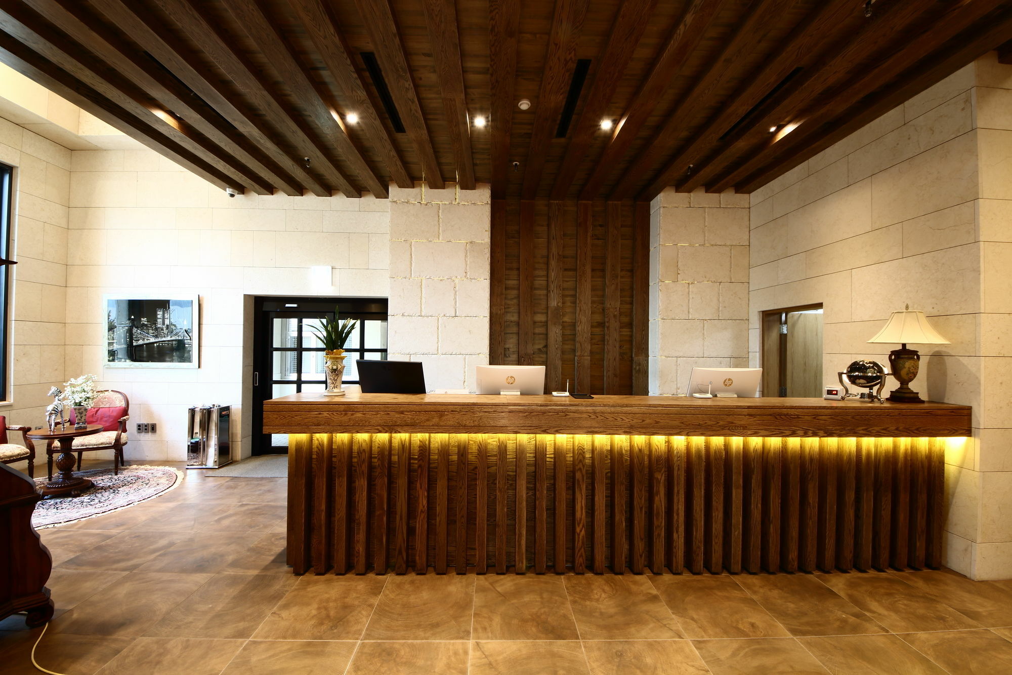 Benikea The H Hotel Hwaseong Екстериор снимка